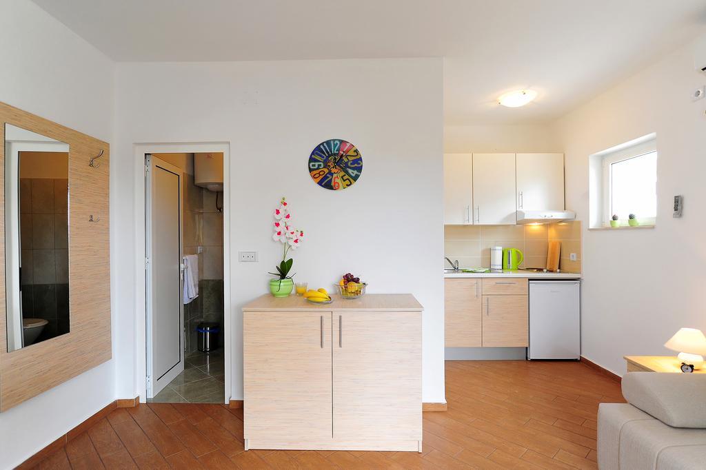 Apartments Ka - Ro Bibinje Phòng bức ảnh