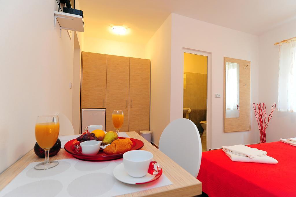 Apartments Ka - Ro Bibinje Phòng bức ảnh