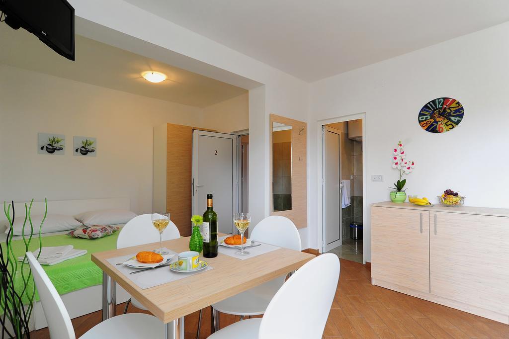 Apartments Ka - Ro Bibinje Phòng bức ảnh